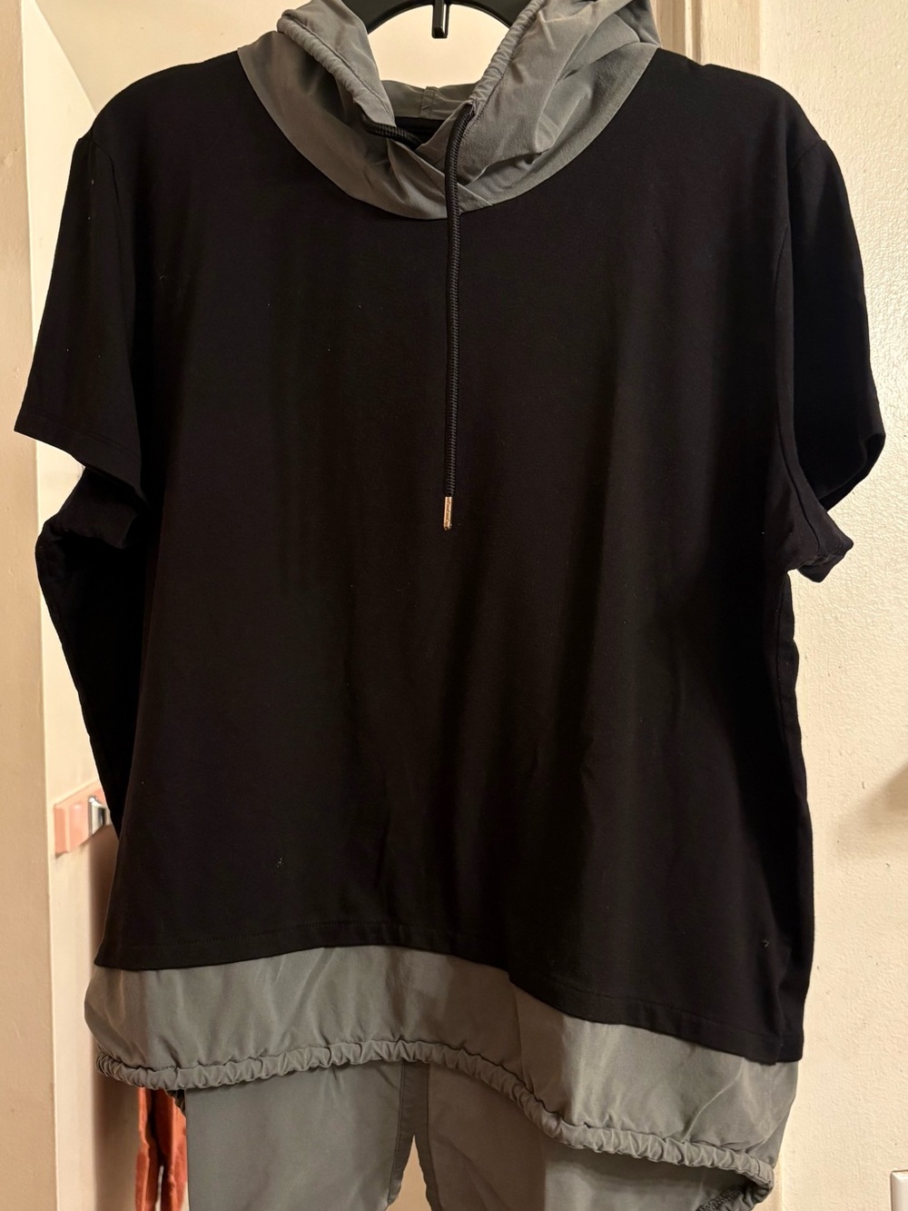 Xersion Black Hoodie Top with Gray Hood